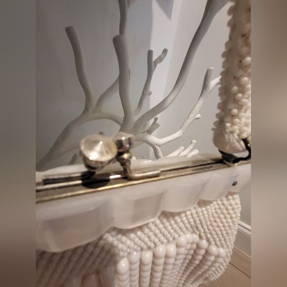 Vintage Handbag, with bubble beads and lucite trim! - Picture 5 of 9